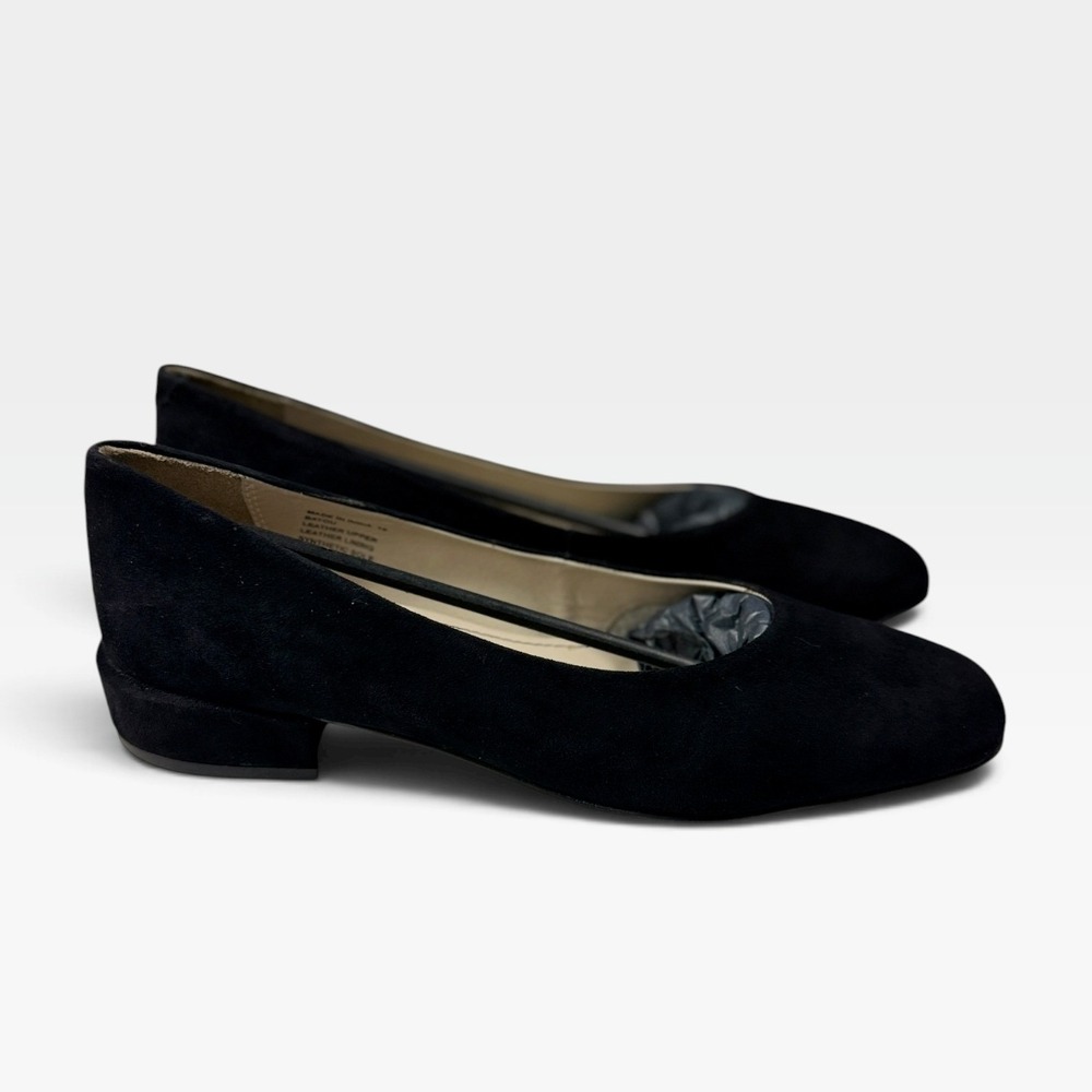 Kenneth Cole Bayou Flats Womens 10 Black Suede Square Toe Block Heel NEW